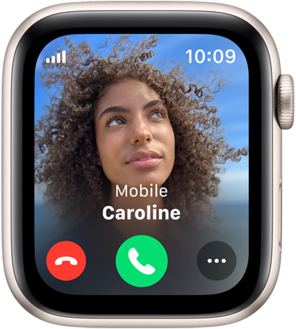 Apple Watch SE displaying incoming phone call with callers picture and name.